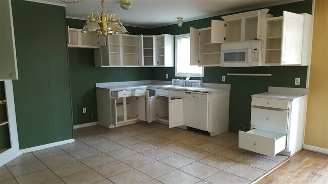 11 Sequoyah Ridge Rd in Cherokee Village, AR - Building Photo - Building Photo