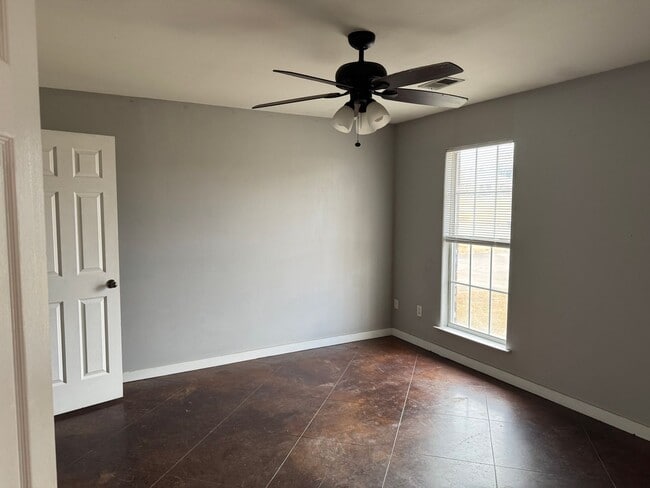 111 Nikki Dr in Senatobia, MS - Building Photo - Building Photo