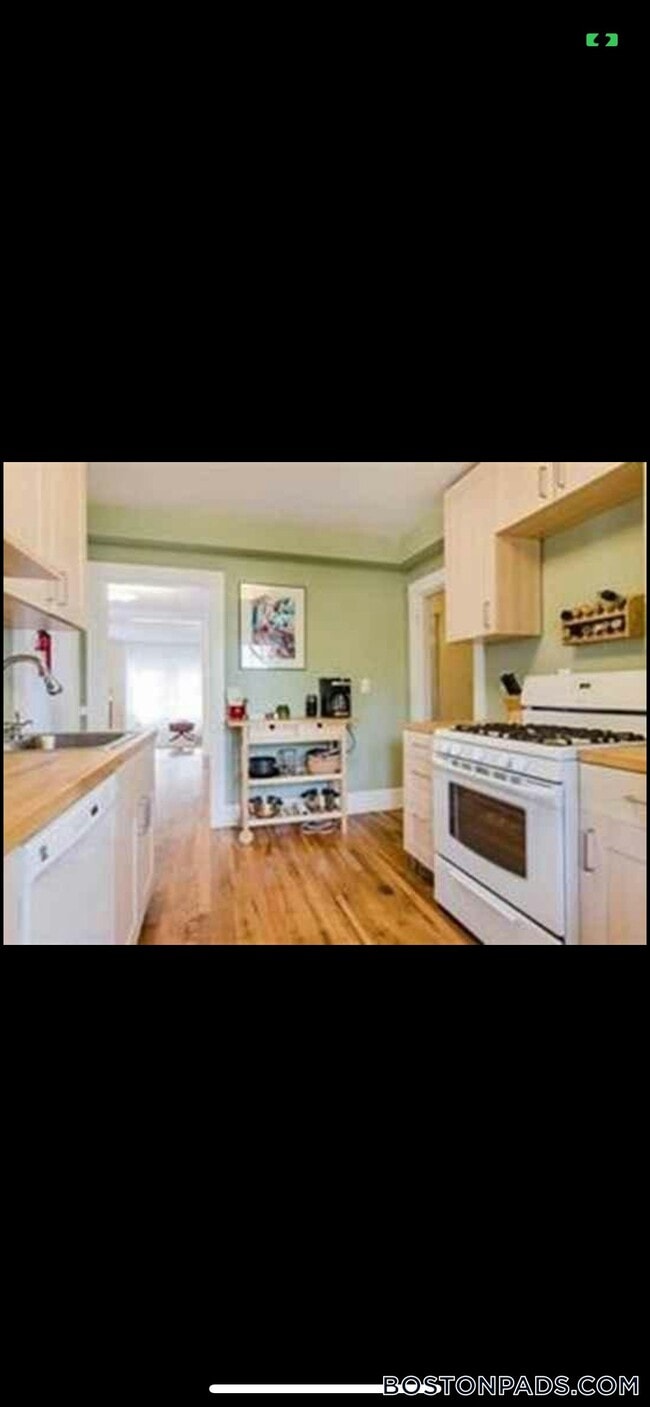21 Colborne Rd, Unit 2 in Boston, MA - Building Photo - Building Photo