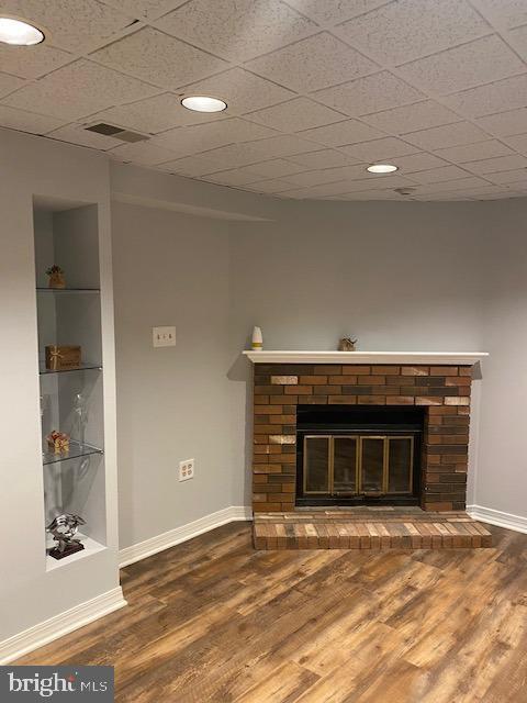 property at 7 Capland Ct