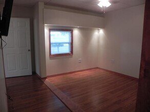 803 E Water St in Prospect, OH - Building Photo - Building Photo