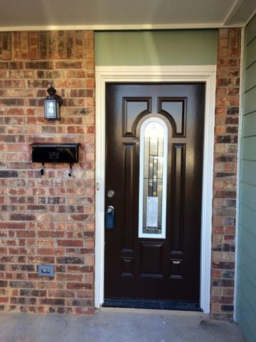 1416 Elms Rd in Irving, TX - Foto de edificio