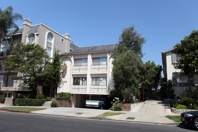 11849 Goshen Ave in Los Angeles, CA - Building Photo - Building Photo