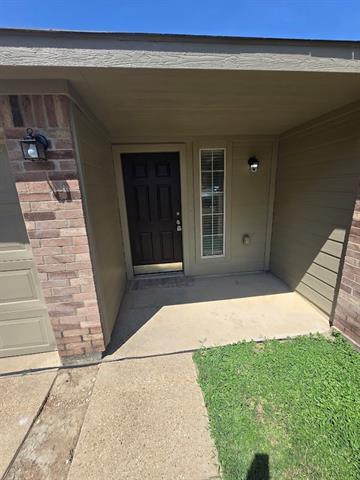 1359 Cleardale Dr in Dallas, TX - Building Photo - Building Photo