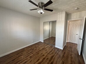 1333 E 47th St in Los Angeles, CA - Building Photo - Building Photo