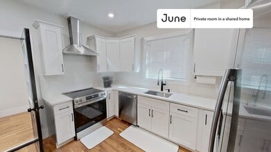 Room in Shared 5 bed/2 bath home in Boston, MA - Building Photo - Building Photo