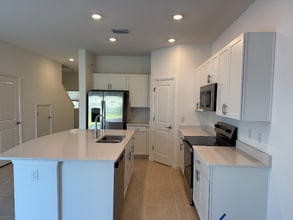 8717 Winter Breeze Wy in Sarasota, FL - Building Photo - Building Photo