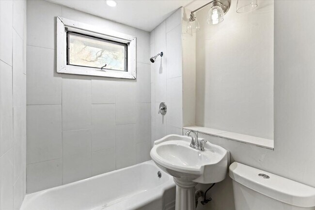 71 Arlington St, Unit 2 in Boston, MA - Building Photo - Building Photo