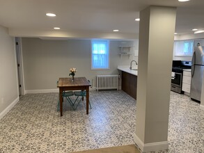 1343 Somerset Pl NW, Unit Bright Basement Apartment in Washington, DC - Building Photo - Building Photo