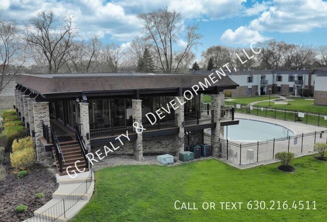 7383 Grand Ave in Downers Grove, IL - Building Photo - Building Photo