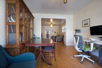 4907 N Janssen Ave-Unit -1 in Chicago, IL - Foto de edificio - Building Photo