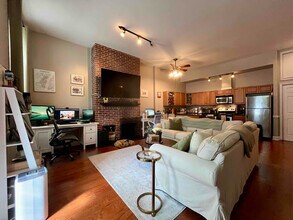 222 Grand St in Hoboken, NJ - Building Photo - Building Photo