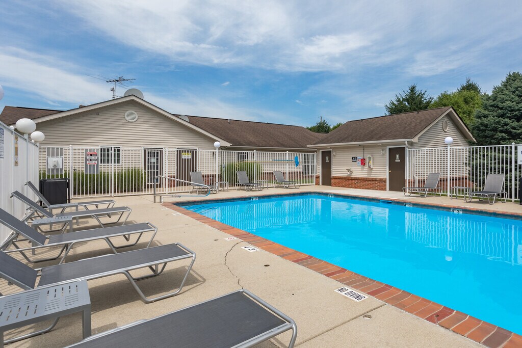 Brainard Landings Apartments Lincoln, IL Apartments