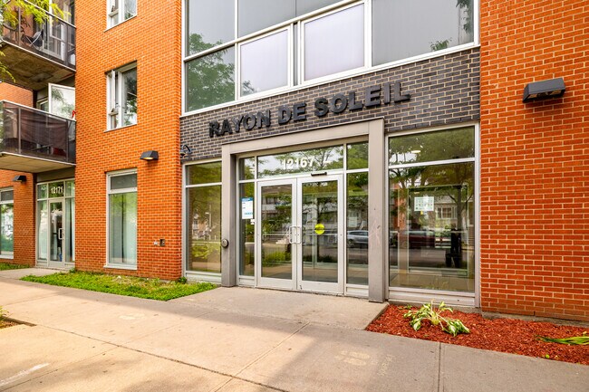 Habitation Un Rayon De Soleil in Montreal Nord, QC - Building Photo - Building Photo