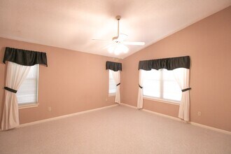 10323 Quail Meadow St in San Antonio, TX - Building Photo - Building Photo