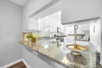 3857 Indian Trail in Destin, FL - Building Photo - Building Photo