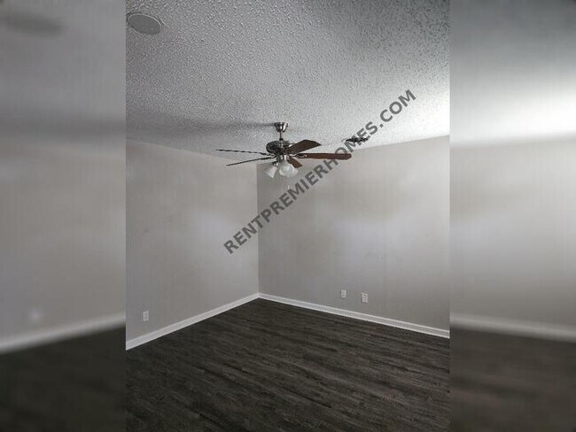 5325 Hensley Dr in Fort Worth, TX - Building Photo - Building Photo