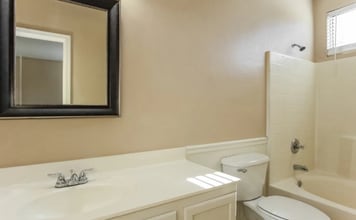 2438 E Mobile Ln in Phoenix, AZ - Building Photo - Building Photo