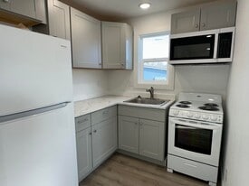 337 NW 8th Ave in Ontario, OR - Building Photo