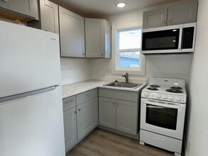 337 NW 8th Ave in Ontario, OR - Building Photo - Building Photo