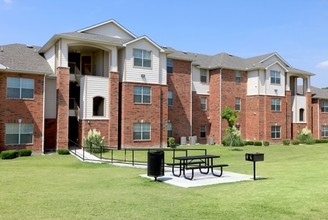 Madison Point in Dallas, TX - Foto de edificio - Building Photo