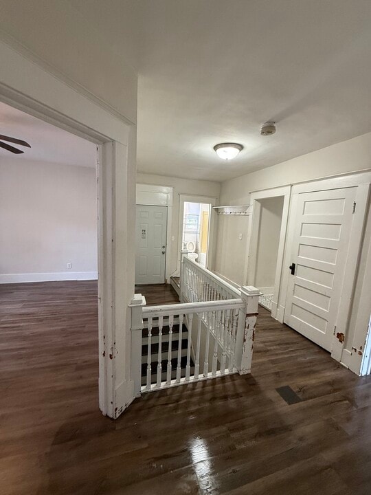 110 W Vine St, Unit C in Springfield, IL - Building Photo