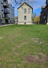 588 Selby Ave, Unit 588 Selby #2 in St. Paul, MN - Foto de edificio - Building Photo