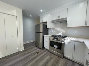 111 Elmeer Ave in Metairie, LA - Building Photo - Building Photo