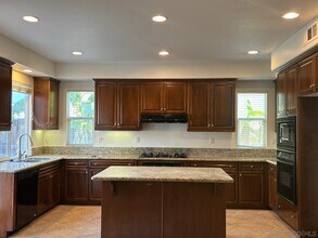 1612 Picket Fence Dr in Chula Vista, CA - Building Photo - Building Photo