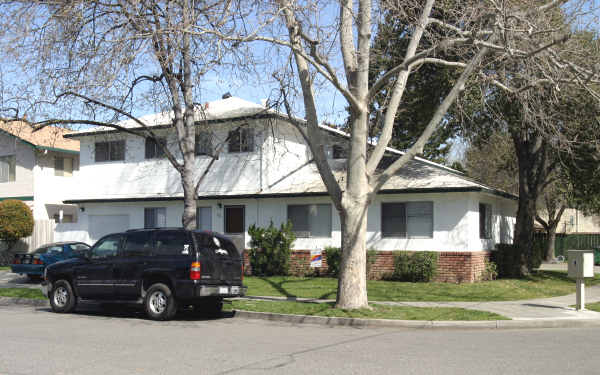 572 Troy Dr in San Jose, CA - Building Photo - Building Photo