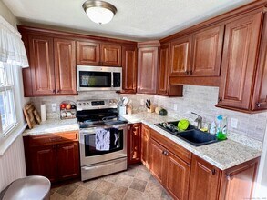 68 Cooper St in Torrington, CT - Building Photo - Building Photo