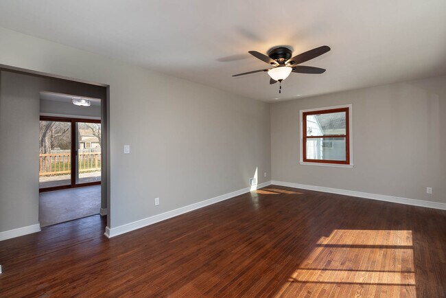 221 Norton St in Mankato, MN - Foto de edificio - Building Photo