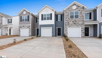753 Embark Cir in Greer, SC - Building Photo