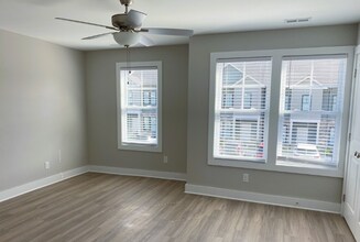 75 High St in Lynchburg, VA - Building Photo - Building Photo
