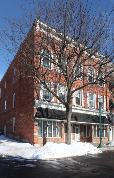 31 Market St in Auburn, NY - Building Photo