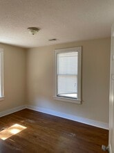 2619 Woodlawn Ave in North Charleston, SC - Foto de edificio - Building Photo