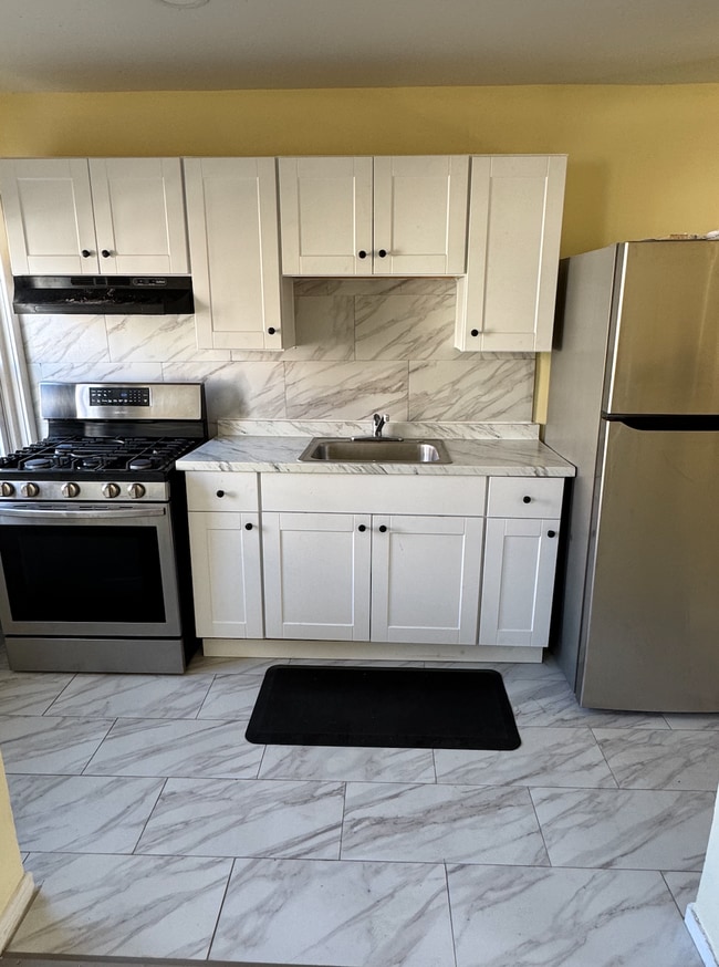 property at 7101 Radbourne Rd