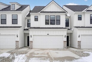 10942 Haflinger Dr in Zionsville, IN - Building Photo