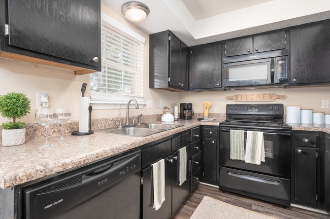 Georgia Green in Athens, GA - Building Photo - Interior Photo