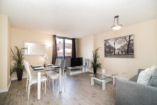 1197 Rue Saint-Dominique in Montréal, QC - Building Photo