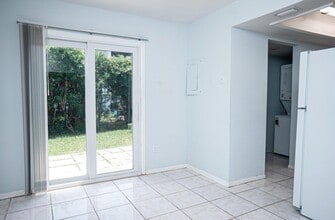 646 Eldorado St in Fort Pierce, FL - Building Photo - Building Photo