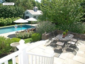 23 Howard St in Sag Harbor, NY - Building Photo - Building Photo