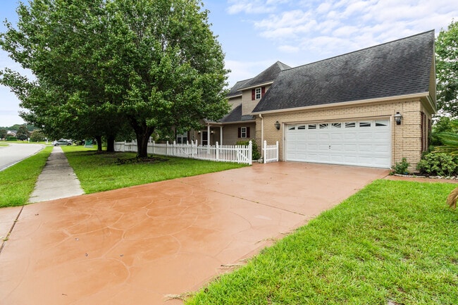 property at 620 Woodbine Ct
