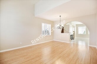21575 Oak Dr in Santa Clarita, CA - Building Photo - Building Photo