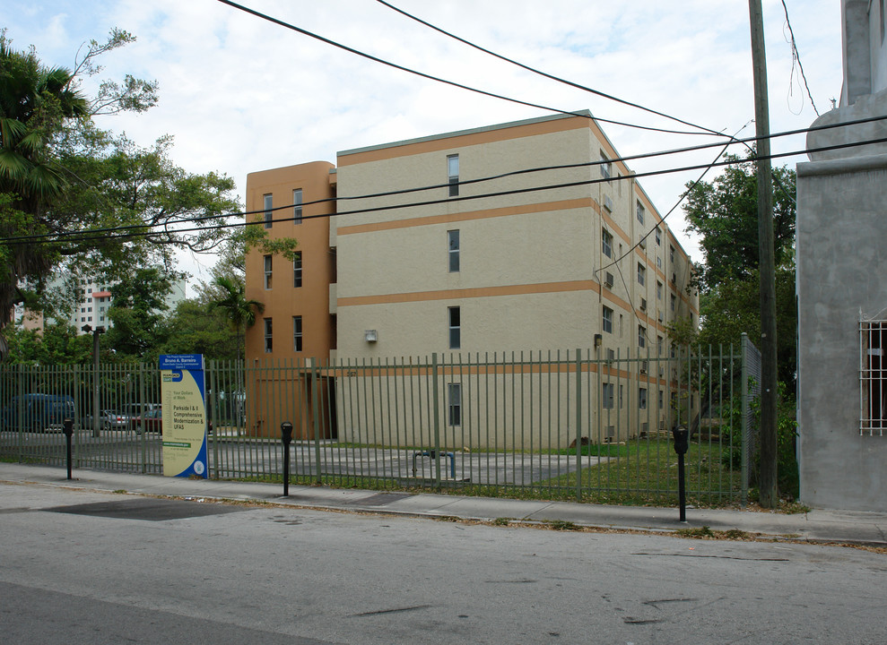 Parkside in Miami, FL - Building Photo