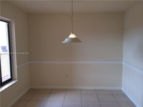 9915 W Okeechobee Rd in Hialeah Gardens, FL - Building Photo - Building Photo