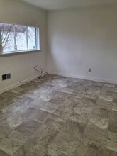 246 Lynwood Ave in Elmira Heights, NY - Building Photo - Building Photo