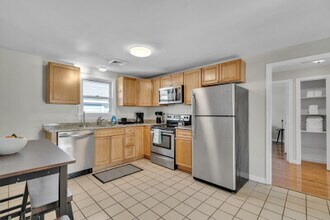 74 Dunboy St in Boston, MA - Building Photo - Building Photo