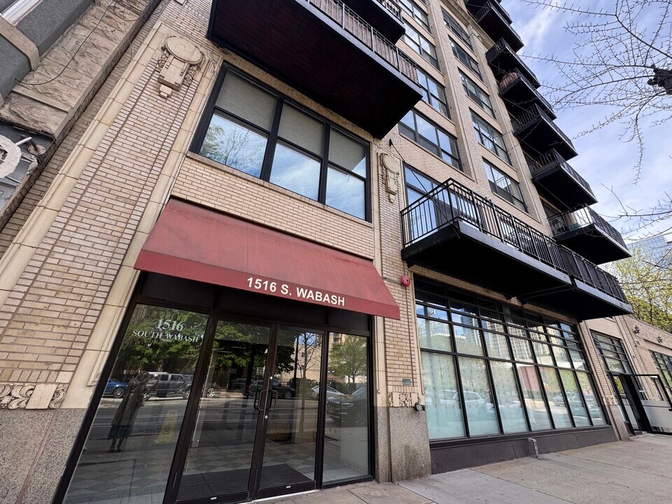 1516 S Wabash Ave in Chicago, IL - Building Photo