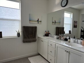 1332 Renewal Ln in Fairfield, CA - Building Photo - Building Photo